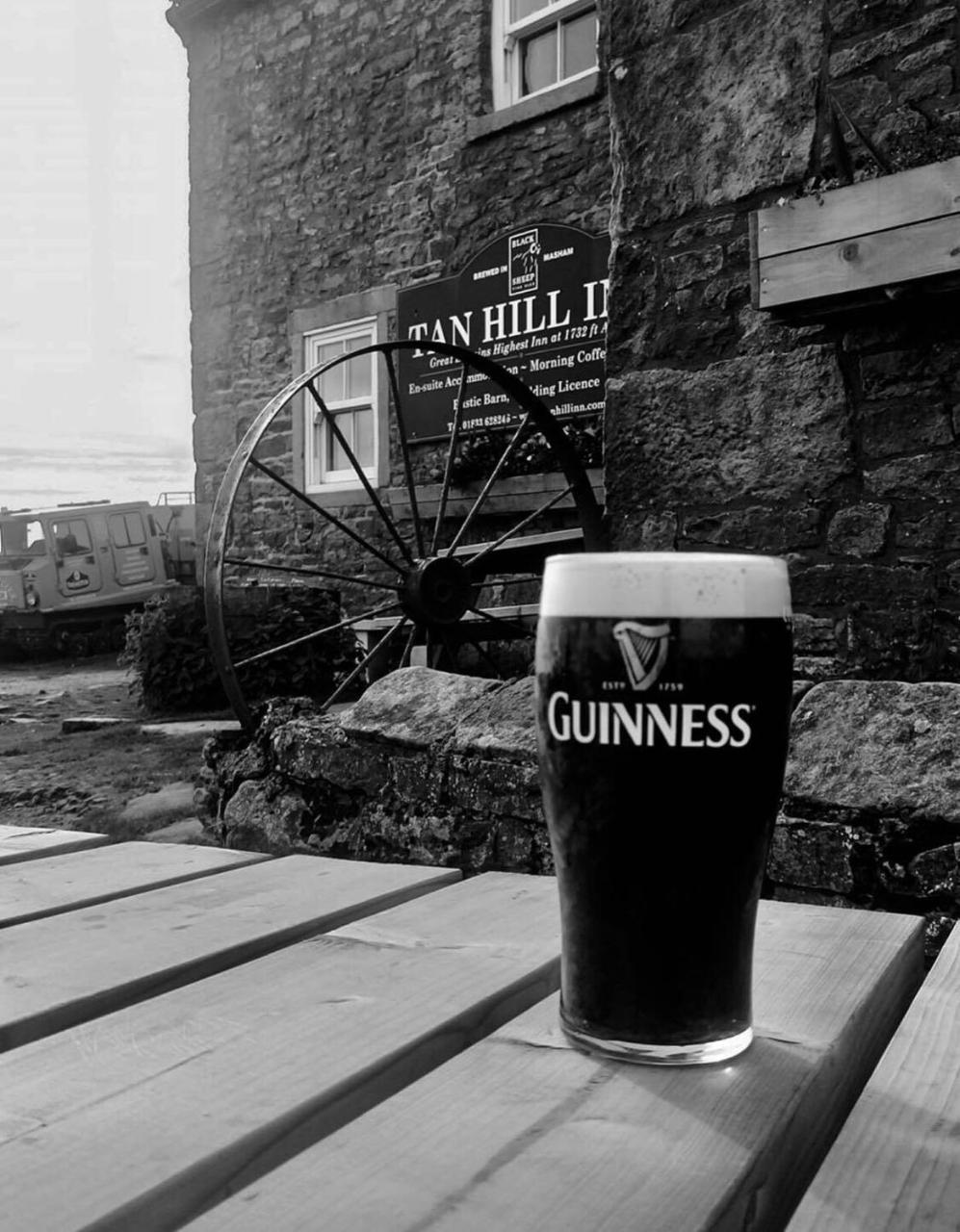 The Tan Hill Inn Keld Eksteriør billede